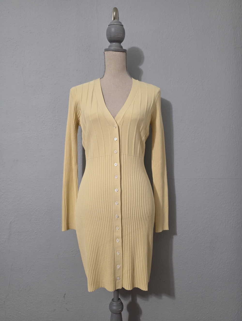 Frame Long Rib Cardi in Butter NWT Size Med